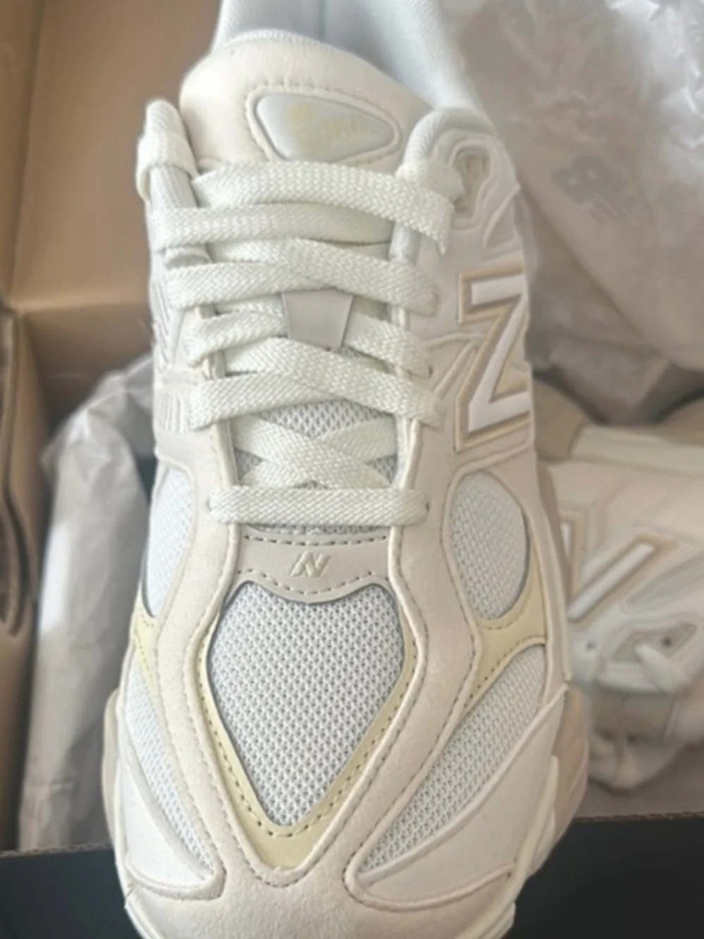 New Balance Women's White and Beige Athletic Trainer